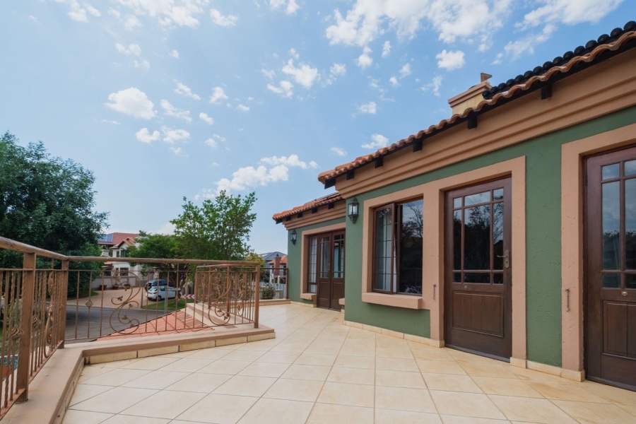 5 Bedroom Property for Sale in Pretorius Park Gauteng