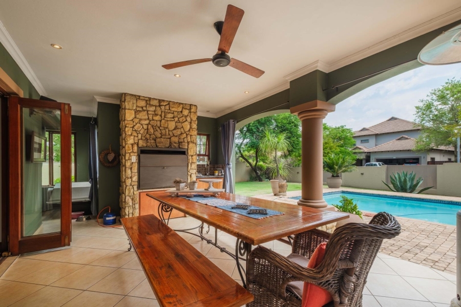5 Bedroom Property for Sale in Pretorius Park Gauteng