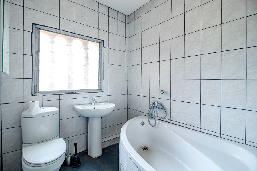 2 Bedroom Property for Sale in Sunnyside Gauteng