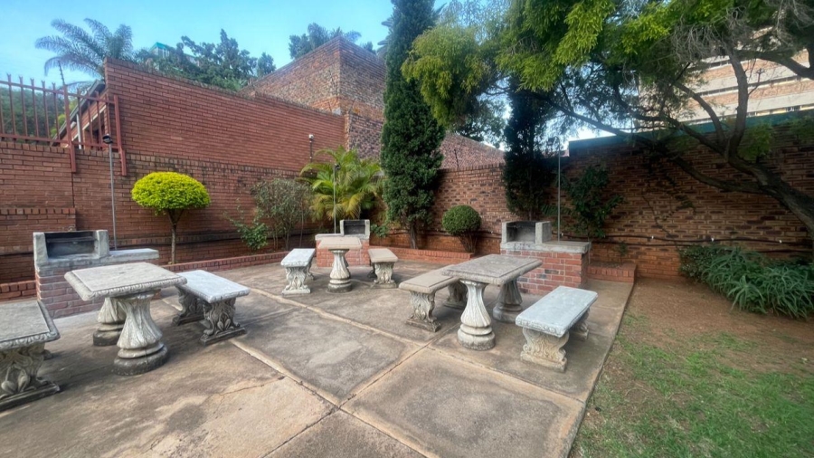 2 Bedroom Property for Sale in Wonderboom South Gauteng