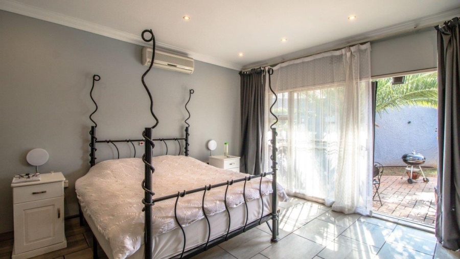 6 Bedroom Property for Sale in Dowerglen Gauteng