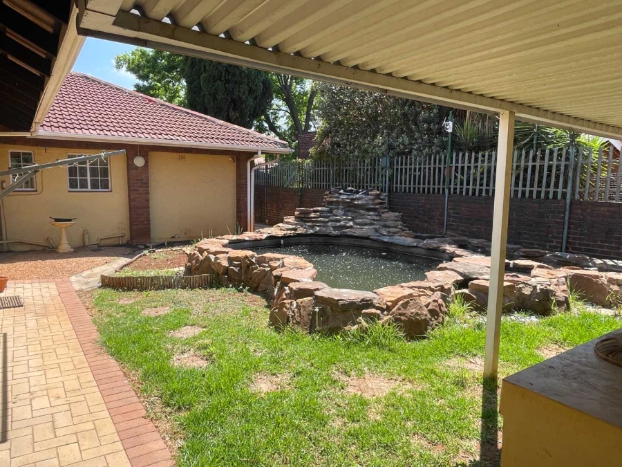 3 Bedroom Property for Sale in Bedfordview Gauteng