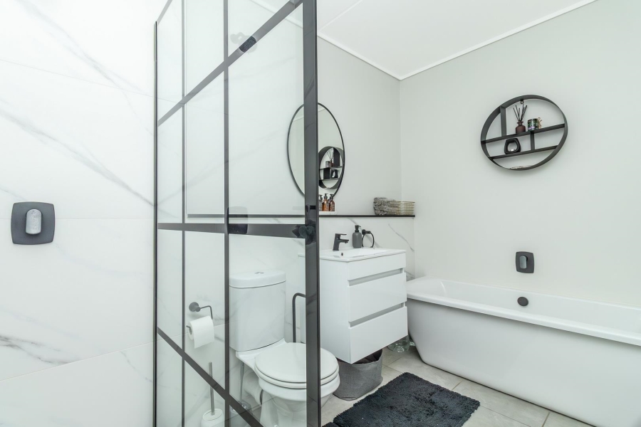 3 Bedroom Property for Sale in Waterfall Gauteng