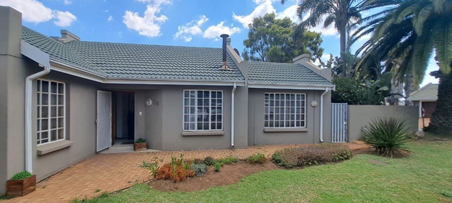 To Let 3 Bedroom Property for Rent in Verwoerdpark Gauteng