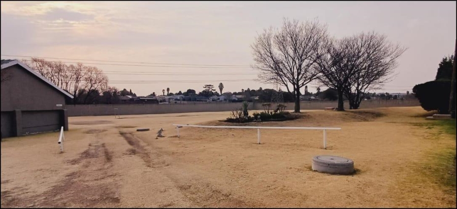 To Let 3 Bedroom Property for Rent in Verwoerdpark Gauteng