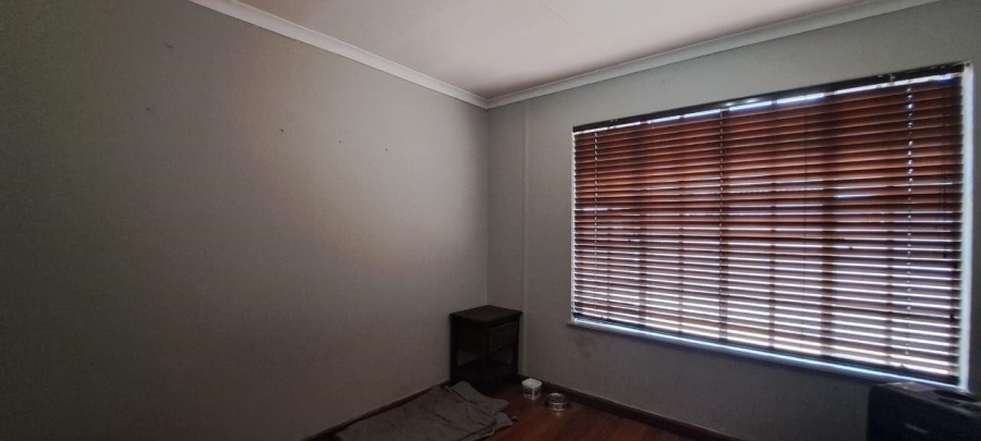 To Let 3 Bedroom Property for Rent in Verwoerdpark Gauteng