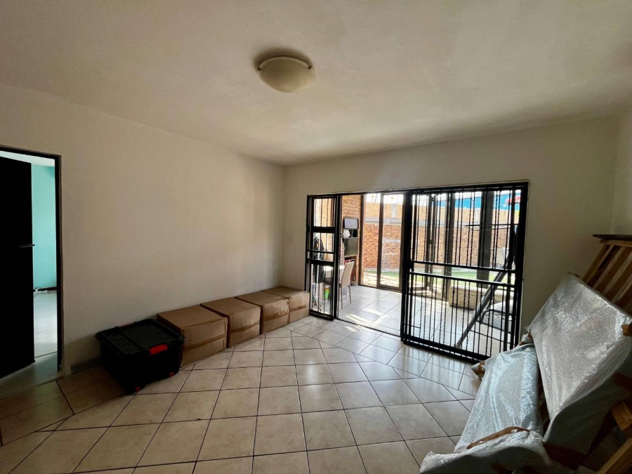 3 Bedroom Property for Sale in Six Fountains Residential Estate Gauteng