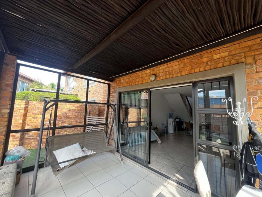 3 Bedroom Property for Sale in Six Fountains Residential Estate Gauteng