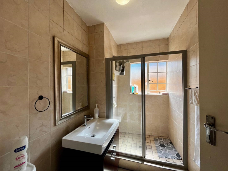 3 Bedroom Property for Sale in Six Fountains Residential Estate Gauteng