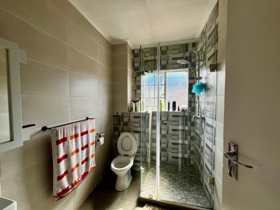 3 Bedroom Property for Sale in Six Fountains Residential Estate Gauteng