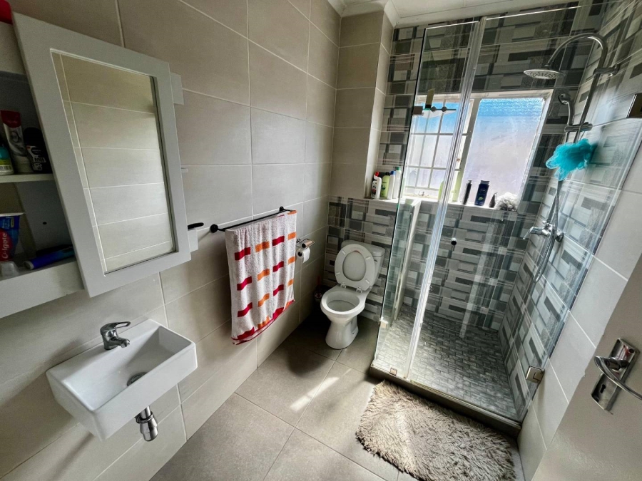 3 Bedroom Property for Sale in Six Fountains Residential Estate Gauteng