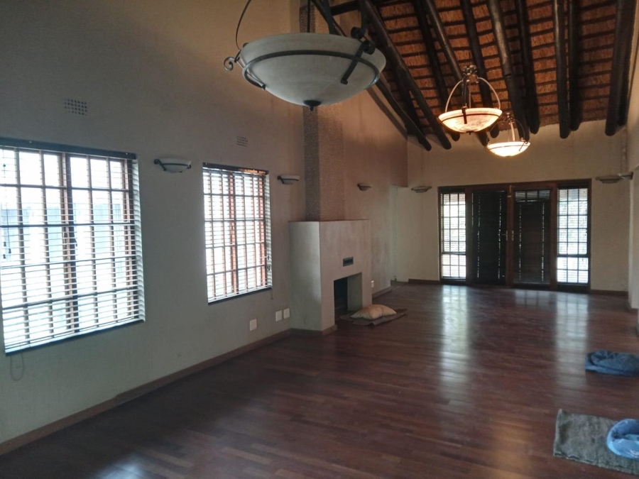 4 Bedroom Property for Sale in Carlswald Gauteng