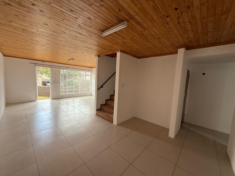 2 Bedroom Property for Sale in Constantia Kloof Gauteng