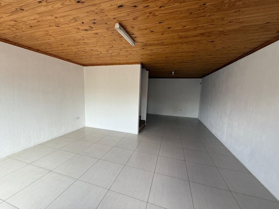 2 Bedroom Property for Sale in Constantia Kloof Gauteng