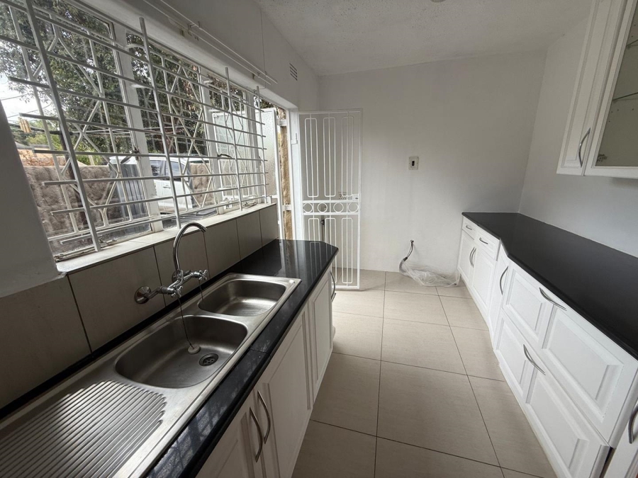 2 Bedroom Property for Sale in Constantia Kloof Gauteng