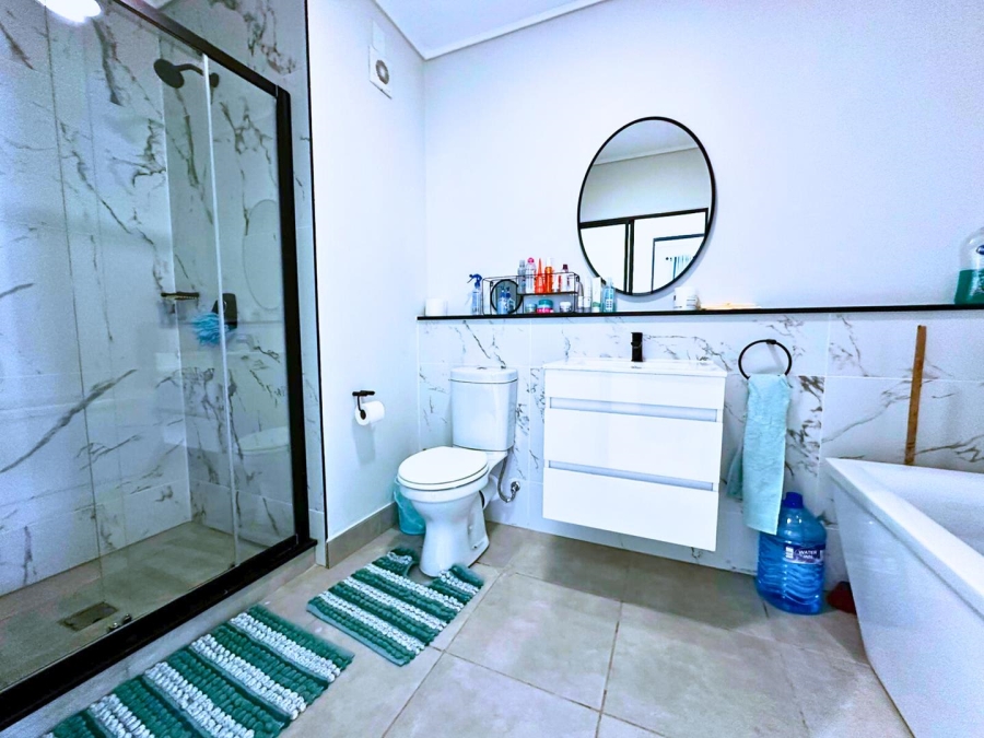 To Let 3 Bedroom Property for Rent in Waterfall Gauteng