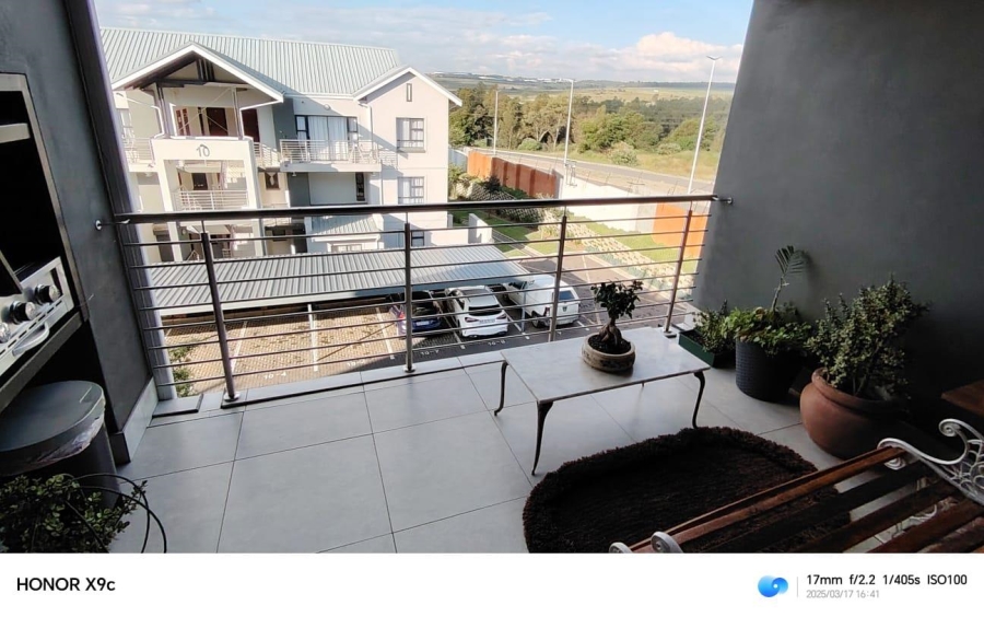 To Let 1 Bedroom Property for Rent in Longlake Gauteng
