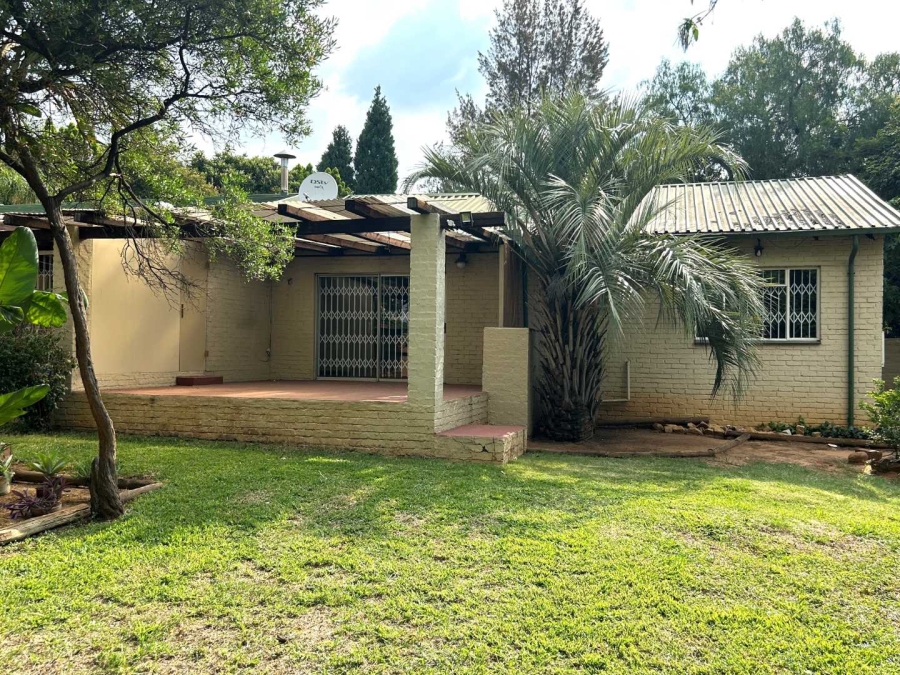 To Let 2 Bedroom Property for Rent in North Riding Gauteng