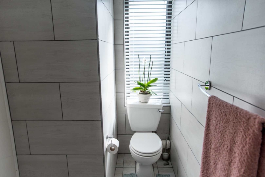 2 Bedroom Property for Sale in Magaliessig Gauteng