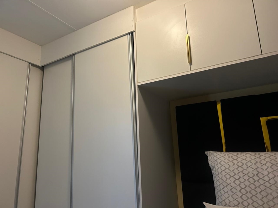 2 Bedroom Property for Sale in Clayville Gauteng