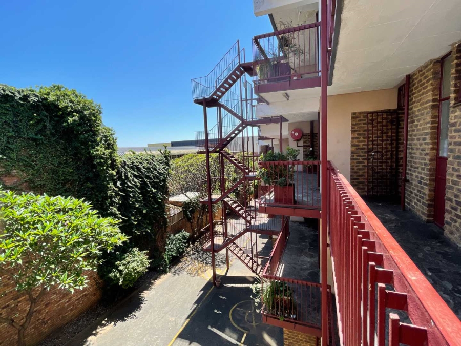 2 Bedroom Property for Sale in Silverton Gauteng