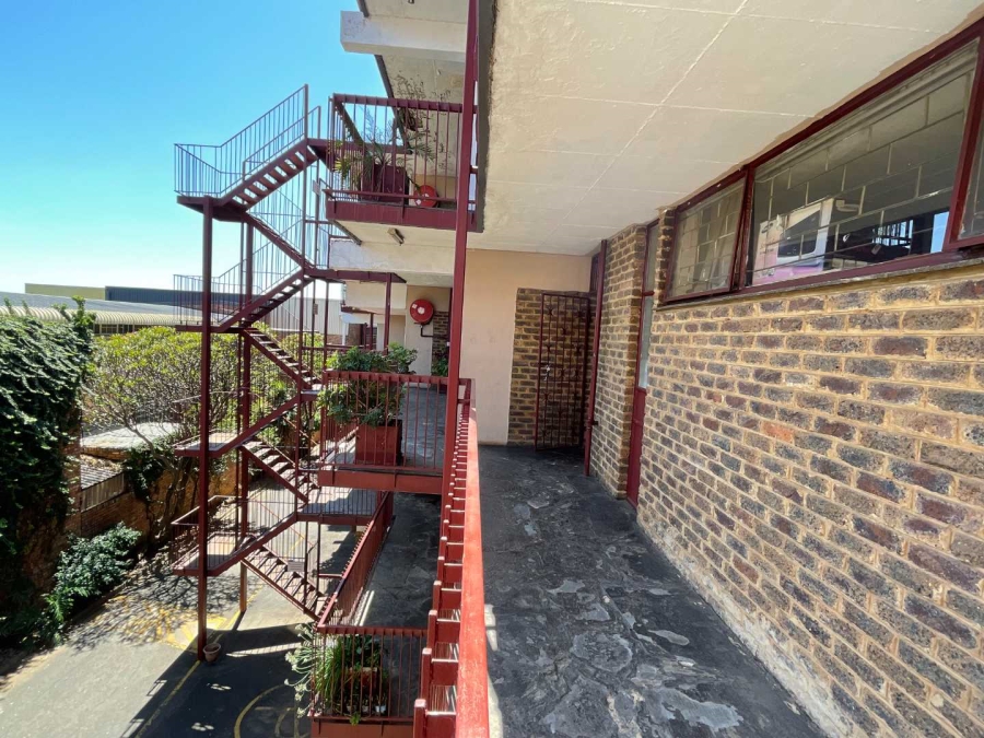 2 Bedroom Property for Sale in Silverton Gauteng