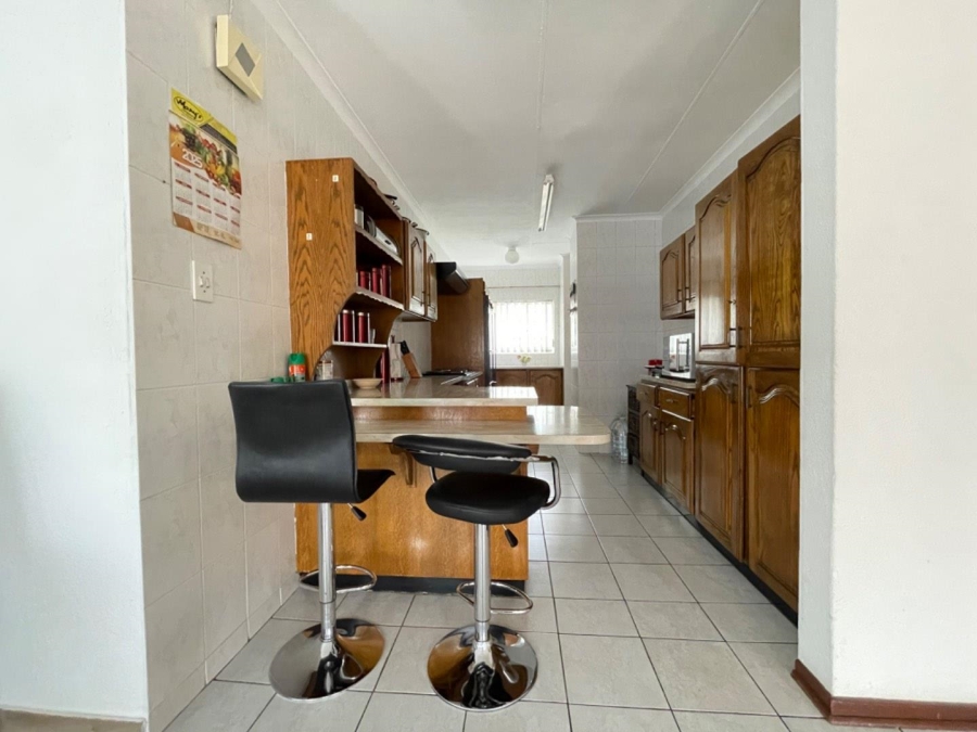 3 Bedroom Property for Sale in Birchleigh North Gauteng