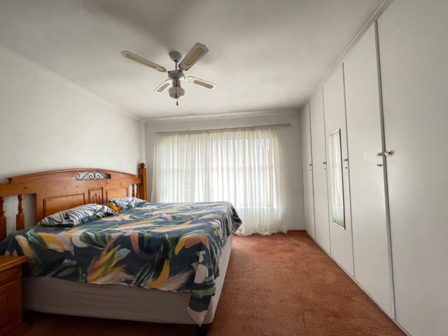 3 Bedroom Property for Sale in Birchleigh North Gauteng
