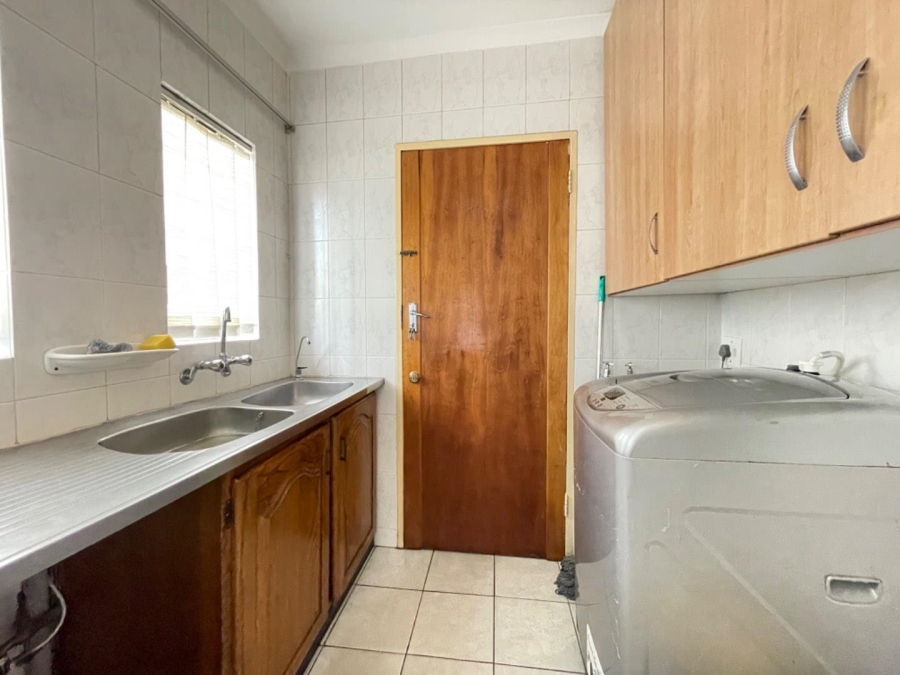 3 Bedroom Property for Sale in Birchleigh North Gauteng