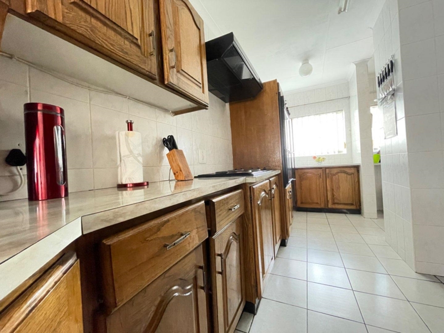 3 Bedroom Property for Sale in Birchleigh North Gauteng