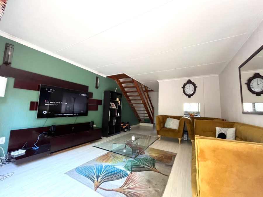 2 Bedroom Property for Sale in Rembrandt Park Gauteng