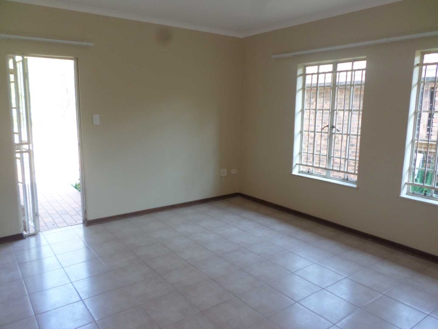 3 Bedroom Property for Sale in Garsfontein Gauteng