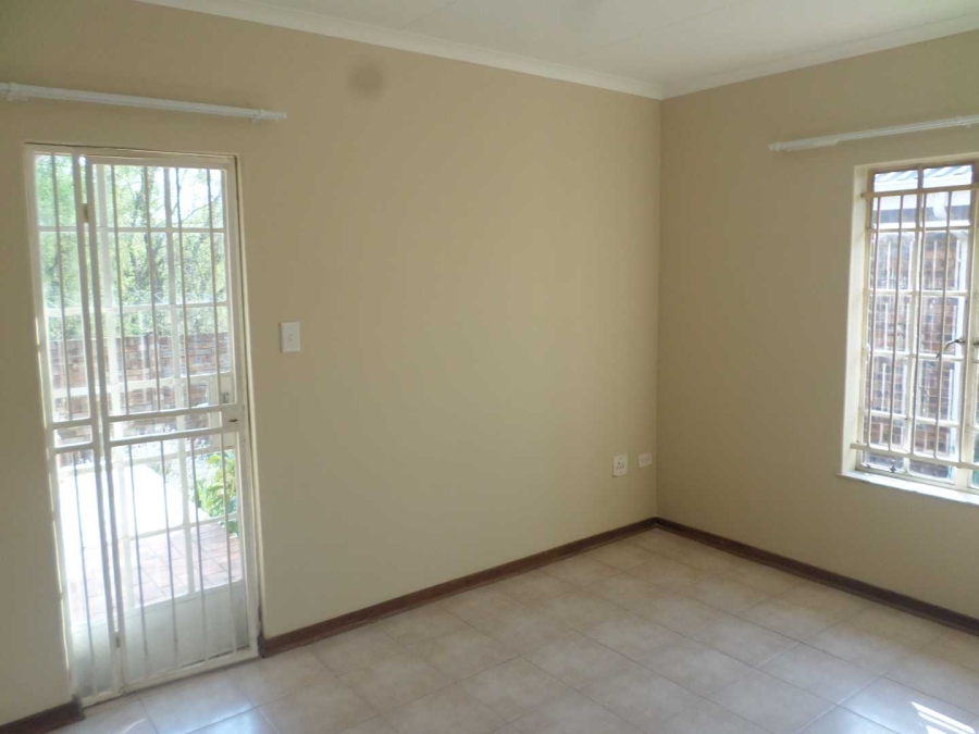 3 Bedroom Property for Sale in Garsfontein Gauteng