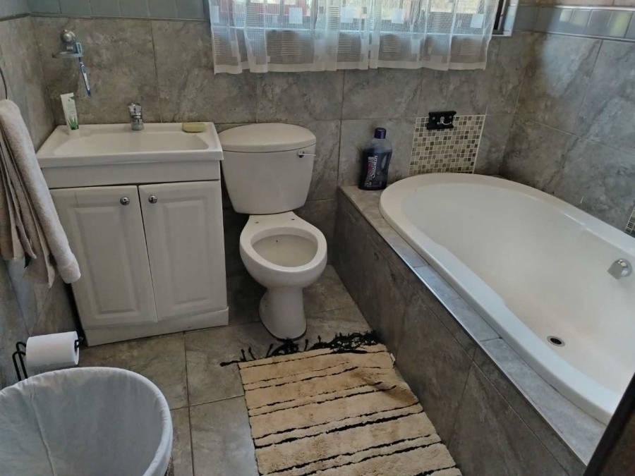 3 Bedroom Property for Sale in Kempton Park Gauteng