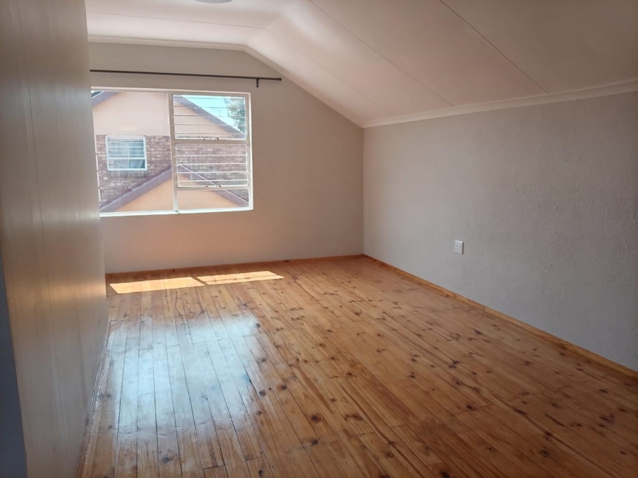 3 Bedroom Property for Sale in Glen Marais Gauteng
