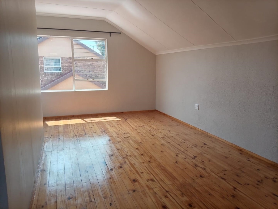 3 Bedroom Property for Sale in Glen Marais Gauteng