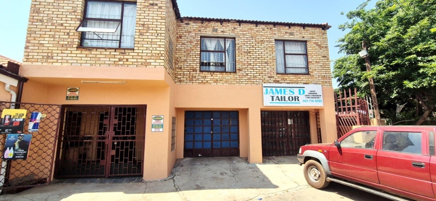 4 Bedroom Property for Sale in Lenasia South Gauteng