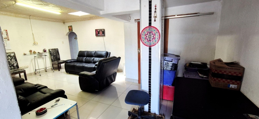 4 Bedroom Property for Sale in Lenasia South Gauteng