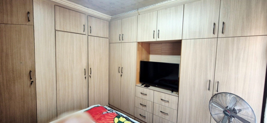 4 Bedroom Property for Sale in Lenasia South Gauteng