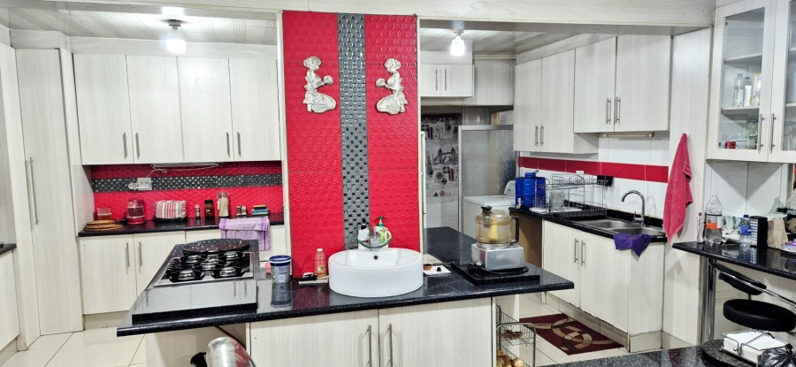 4 Bedroom Property for Sale in Lenasia South Gauteng