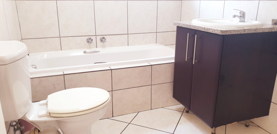 2 Bedroom Property for Sale in Meyersdal Gauteng