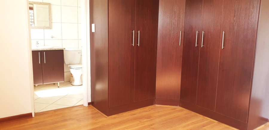 2 Bedroom Property for Sale in Meyersdal Gauteng