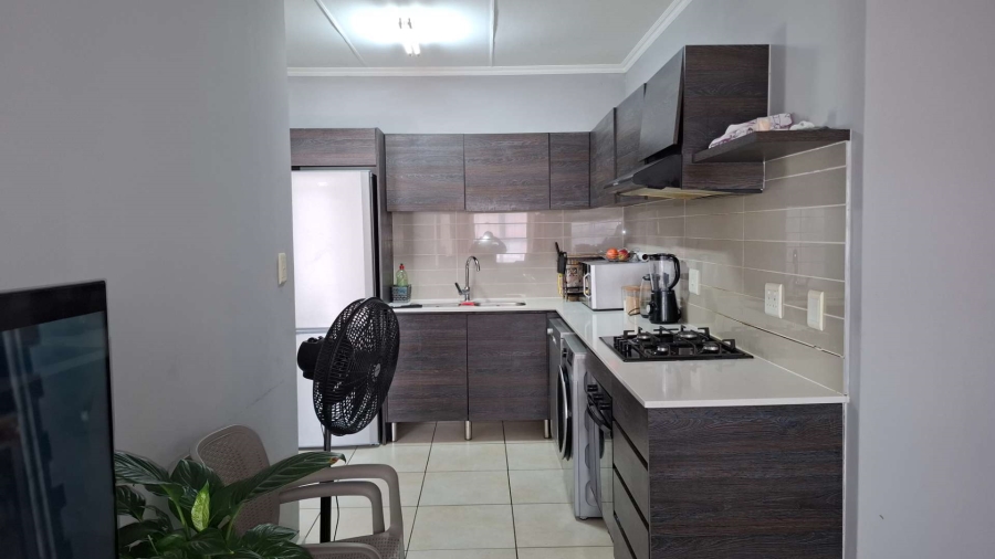 1 Bedroom Property for Sale in Oakdene Gauteng