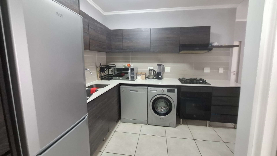 1 Bedroom Property for Sale in Oakdene Gauteng