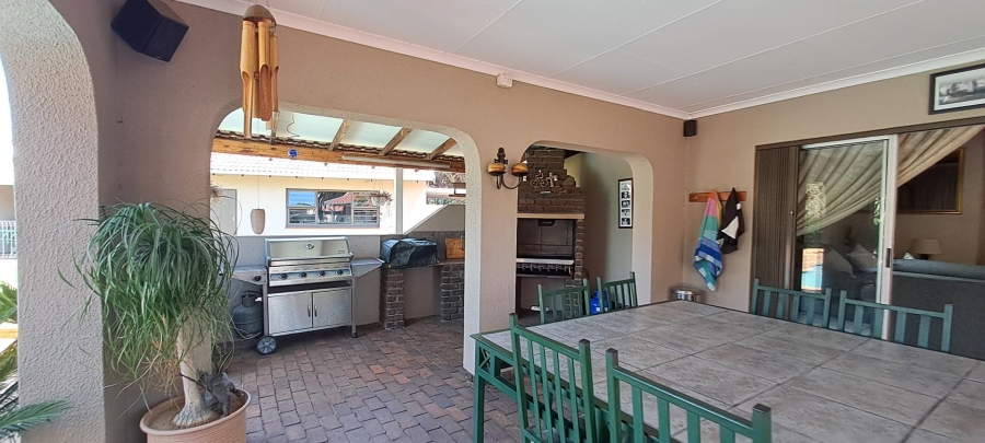 3 Bedroom Property for Sale in Brackenhurst Gauteng