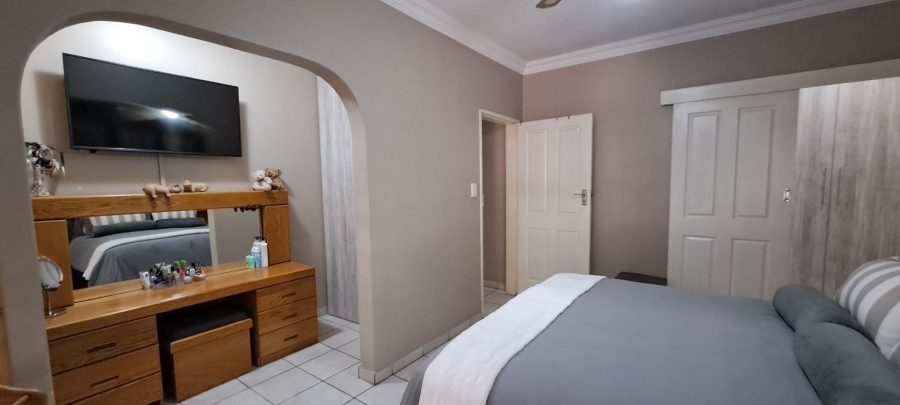 3 Bedroom Property for Sale in Brackenhurst Gauteng