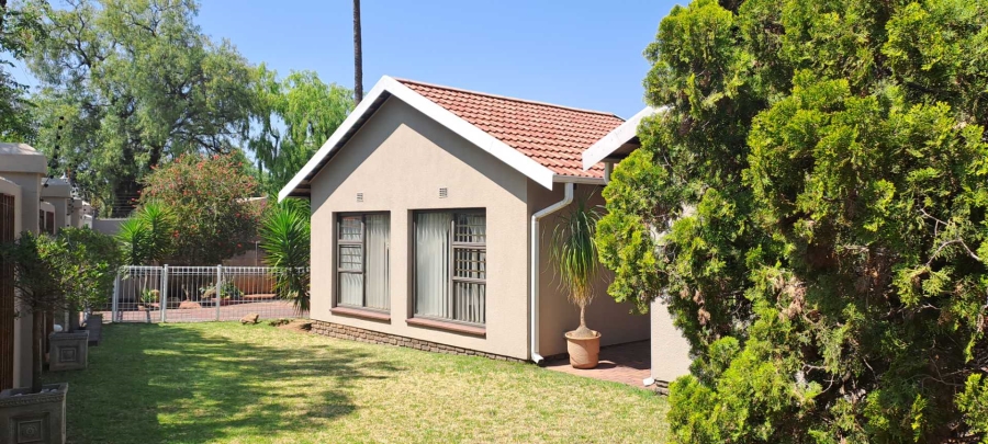 3 Bedroom Property for Sale in Brackenhurst Gauteng