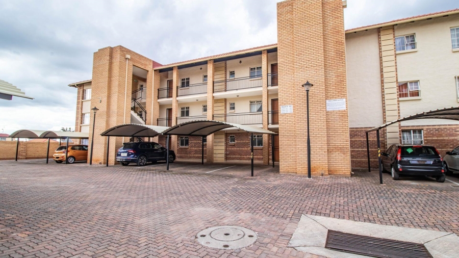 2 Bedroom Property for Sale in Montana Gauteng