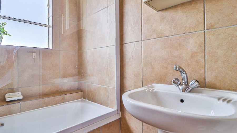 2 Bedroom Property for Sale in Montana Gauteng