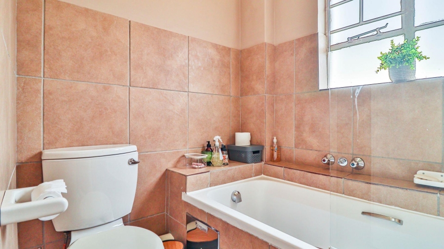 2 Bedroom Property for Sale in Montana Gauteng